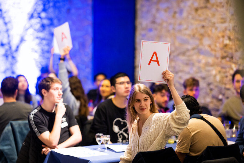 Quiz-Abend im Gewölbekeller der WHU