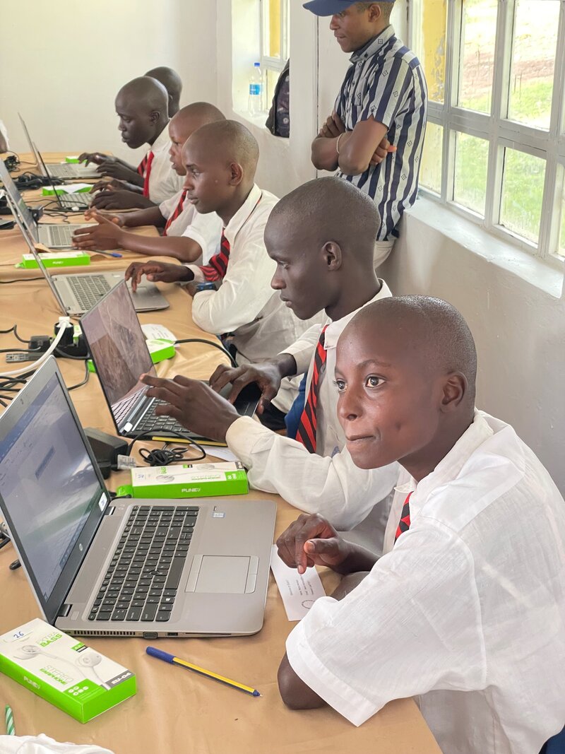 WHU and Liberating Education Organization Strengthen AI Expertise in Underserved Regions of the World