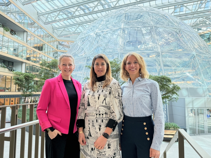 More Women at the Top: WHU Supports the “Women into Leadership” Initiative