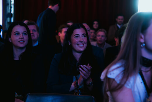 Impressionen der ersten Playmaker Stage by WHU im Event Theater Schwanenhöfe in Düsseldorf.