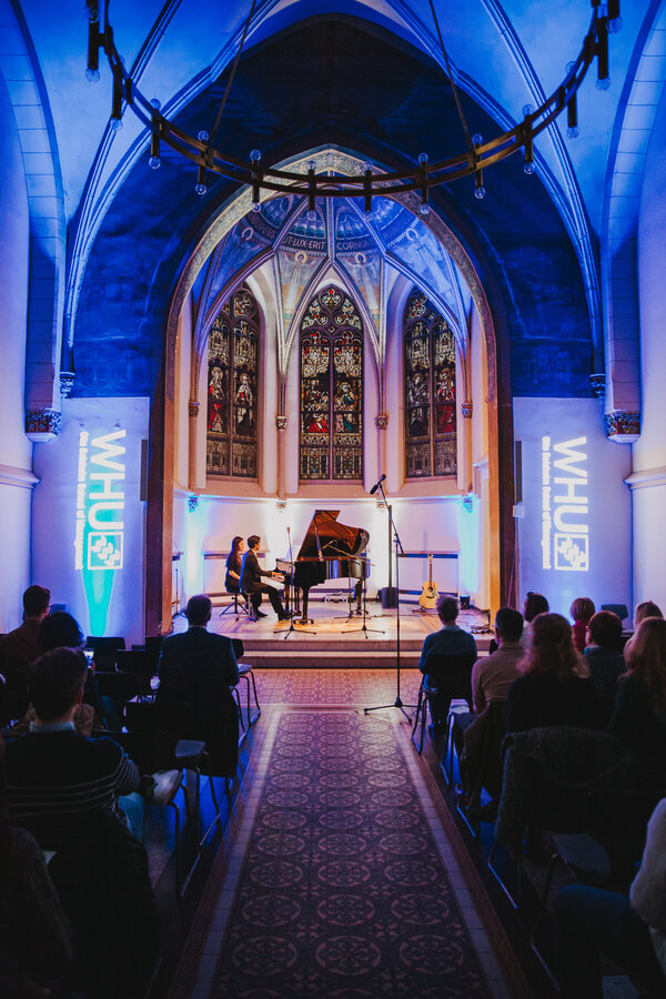 WHUSH-Benefizkonzert am 25.11. in der Pfarrkirche WHUSH-Benefizkonzert am 25.11. in der Pfarrkirche