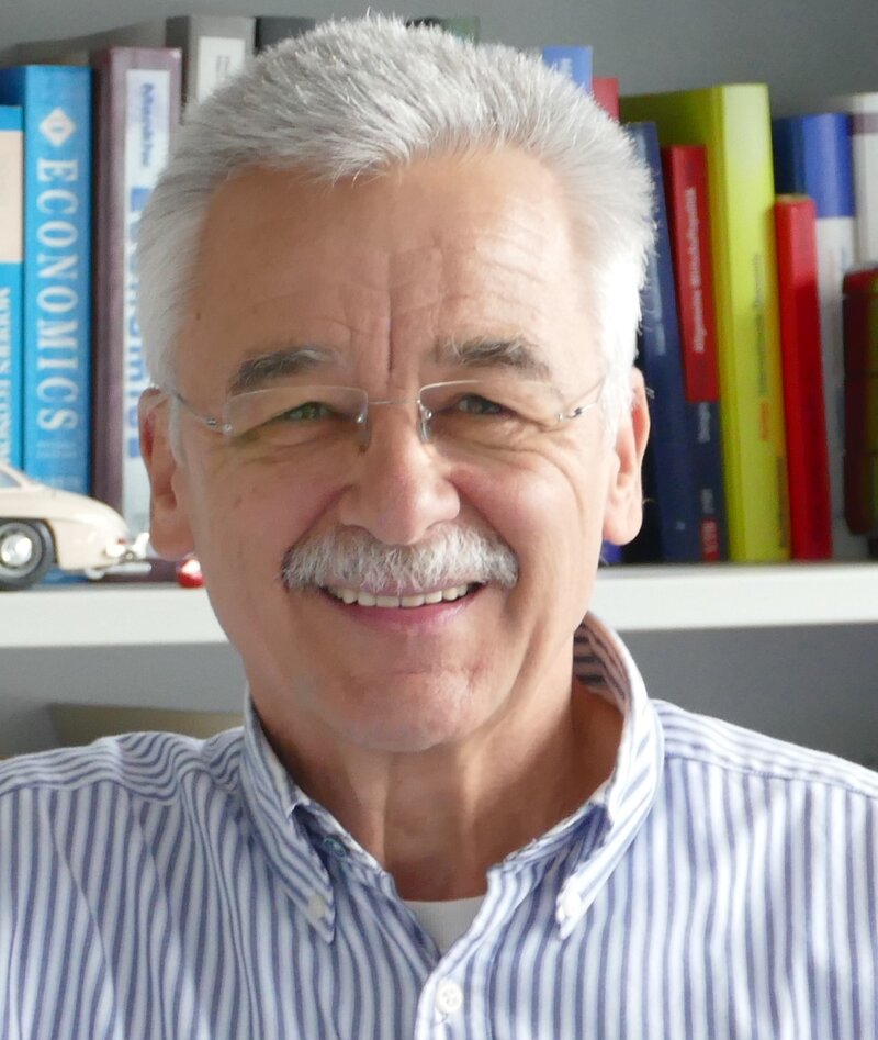 WHU Bids Farewell to Professor Michael Frenkel on His Retirement